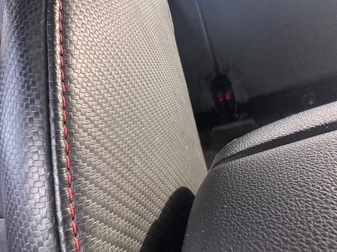 Used 2015 GMC Sierra 2500 SLT w/ Duramax Plus Package image 25