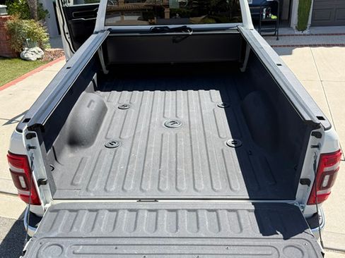 Used 2022 RAM 3500 Laramie AWD/4WD image 8