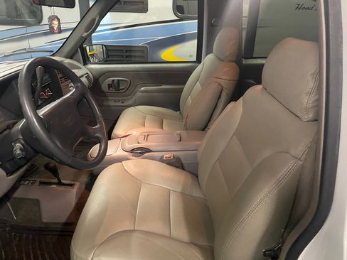 Used 1995 GMC Yukon 4WD 2-Door image 5