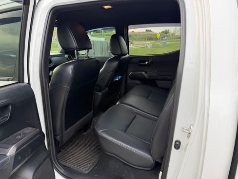 Used 2018 Toyota Tacoma TRD Pro image 15