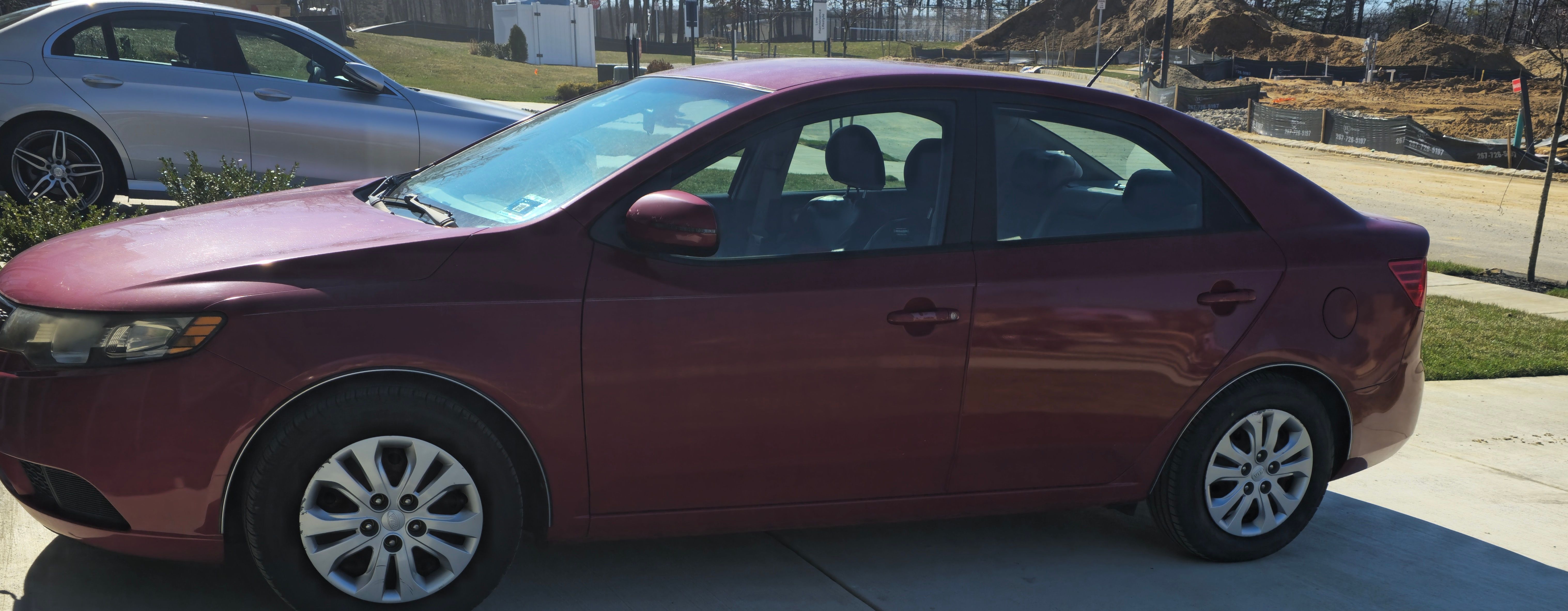 Used 2013 Kia Forte EX FWD image 1