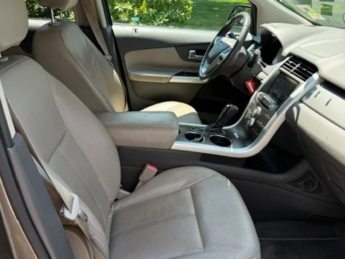 Used 2013 Ford Edge SEL FWD image 11