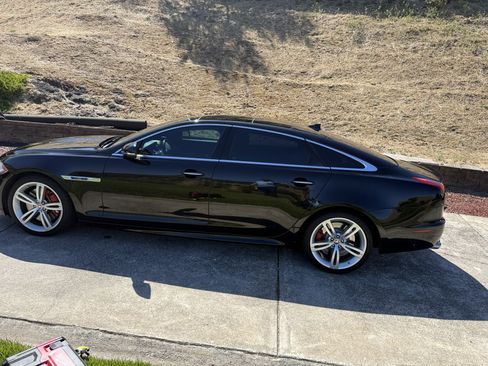Used 2014 Jaguar XJ R LWB RWD image 8