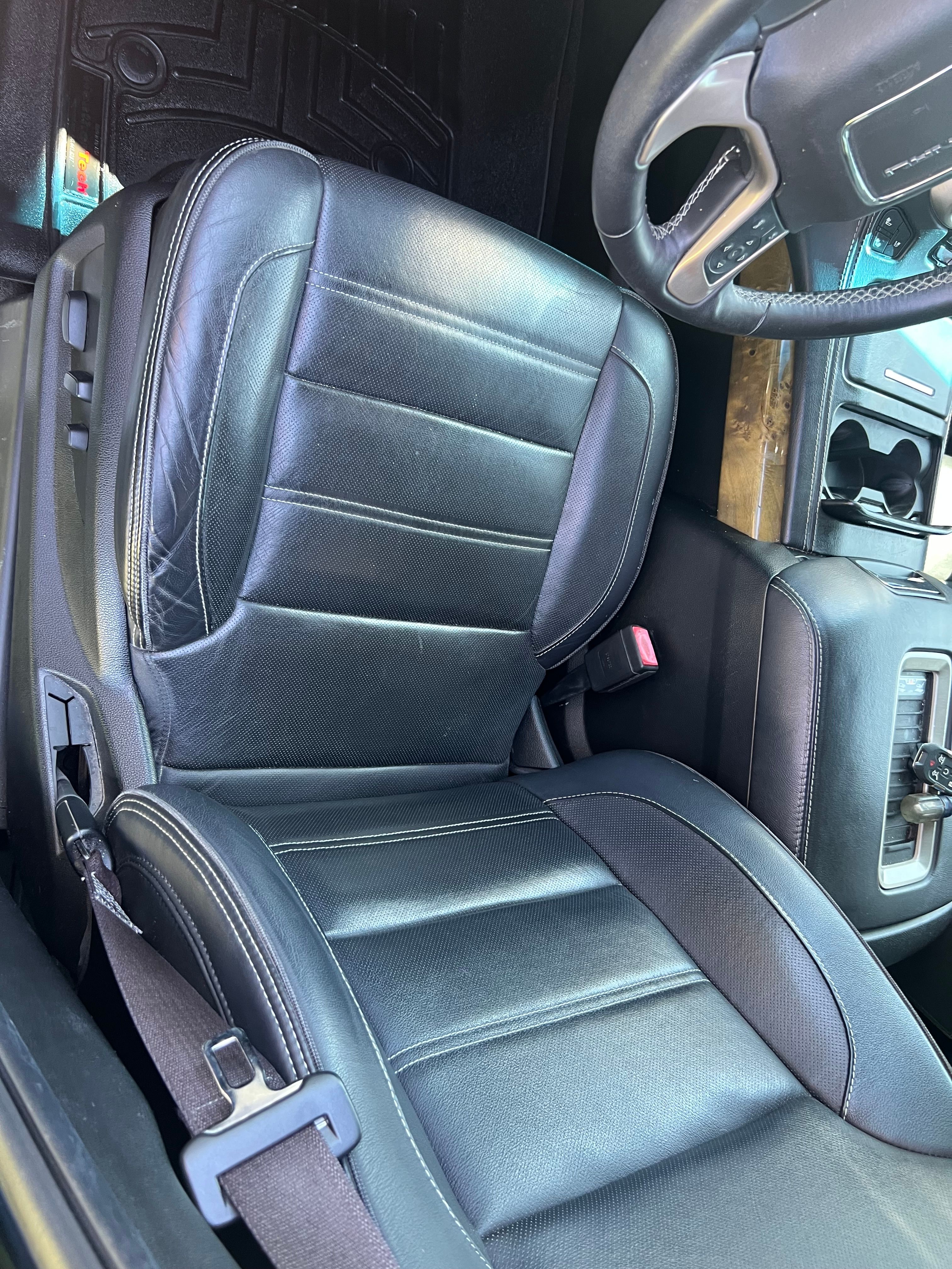 Used 2017 GMC Yukon Denali RWD image 12