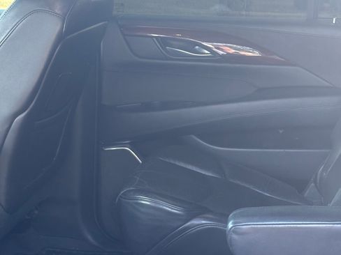 Used 2015 Cadillac Escalade ESV Premium image 12