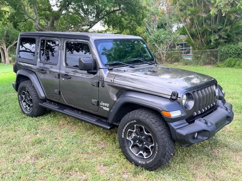 Used 2020 Jeep Wrangler Unlimited Sport S AWD/4WD image 16