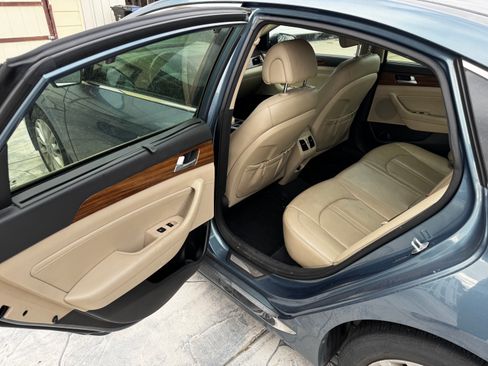 Used 2015 Hyundai Sonata Limited w/ Option Group 06 image 9