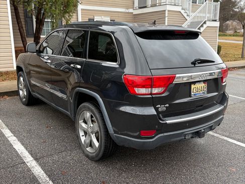 Used 2013 Jeep Grand Cherokee Overland w/ Advance Technology Group image 6