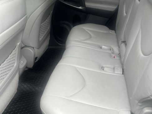 Used 2009 Toyota RAV4 Limited AWD/4WD image 14