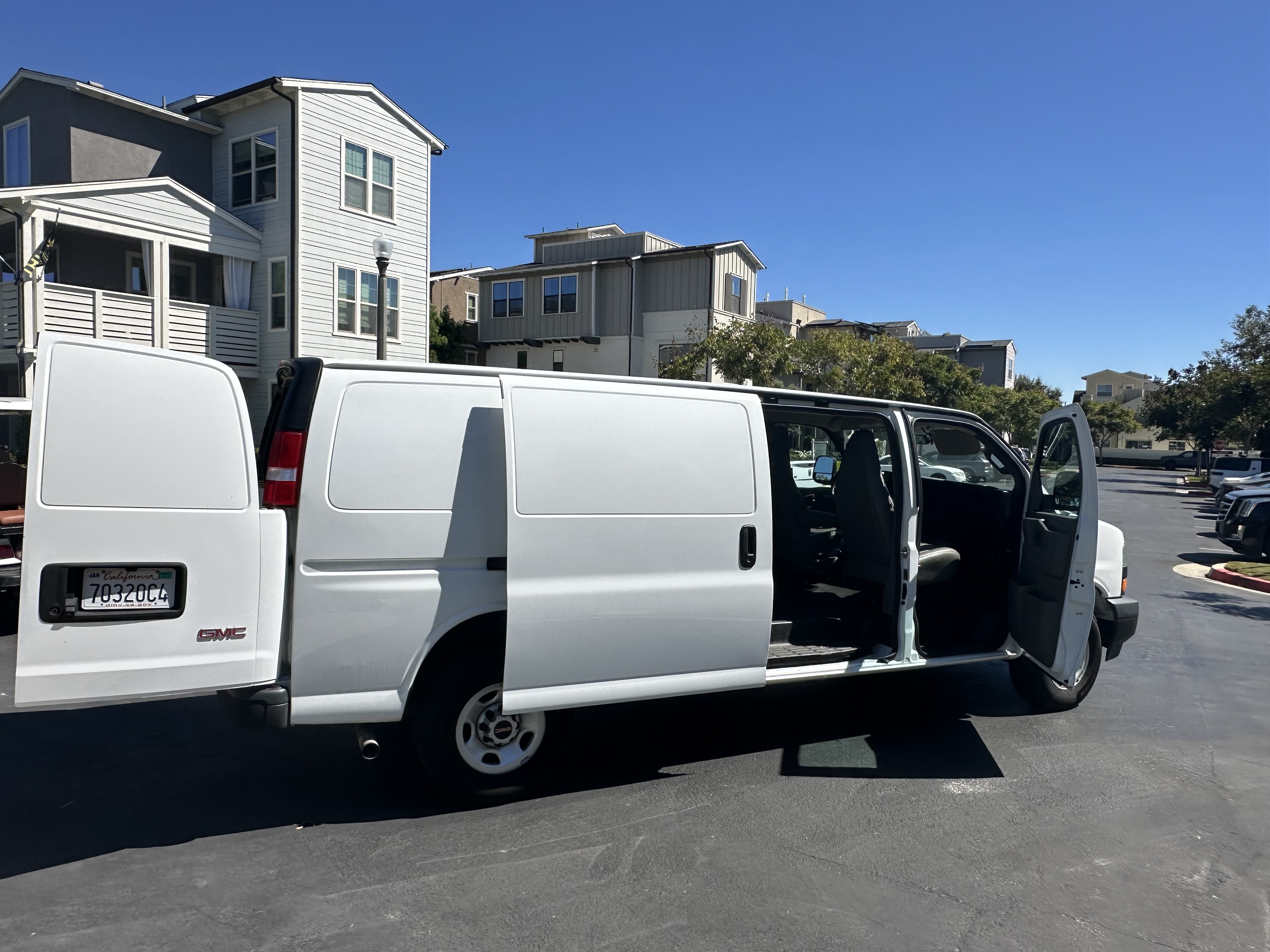 Used 2023 GMC Savana 2500 Extended w/ Driver Convenience Package RWD image 8