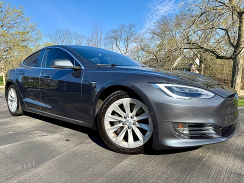 Used 2017 Tesla Model S 90D AWD/4WD image 17