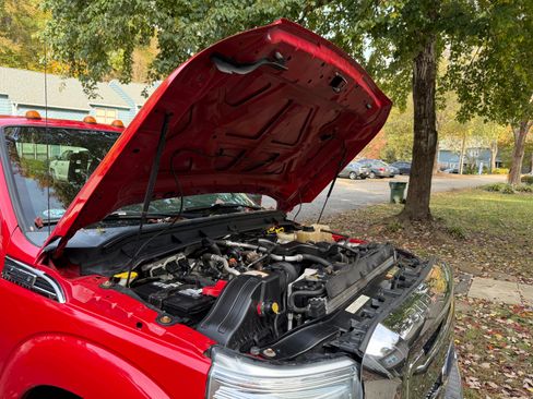 Used 2012 Ford F350 XLT w/ Camper Pkg image 8