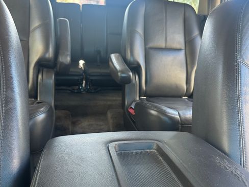 Used 2010 Chevrolet Tahoe LT w/ Luxury Package image 10