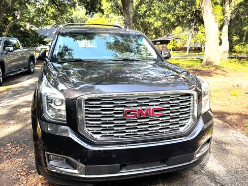 Used 2018 GMC Yukon XL Denali w/ Denali Ultimate Package RWD image 4
