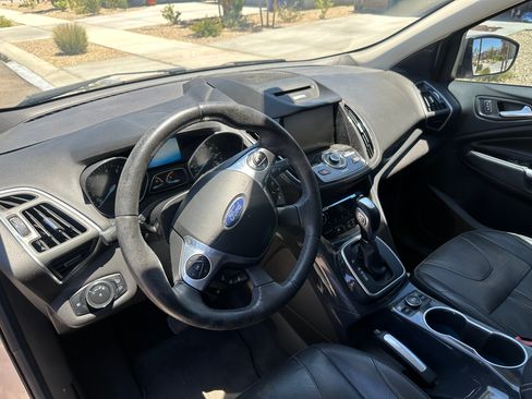 Used 2013 Ford Escape Titanium w/ Parking Technology Pkg FWD image 11