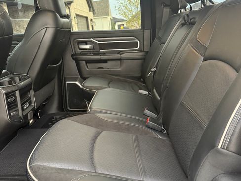 Used 2024 RAM 2500 Laramie w/ Sport Appearance Package image 10