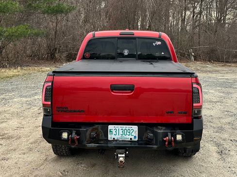 Used 2010 Toyota Tacoma 4x4 Double Cab image 5