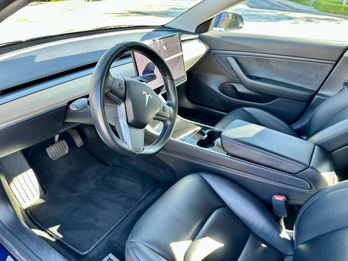 Used 2019 Tesla Model 3 Standard Range Plus image 12