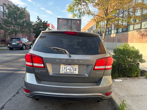 Used 2013 Dodge Journey Crew w/ Flexible Seating Group image 14