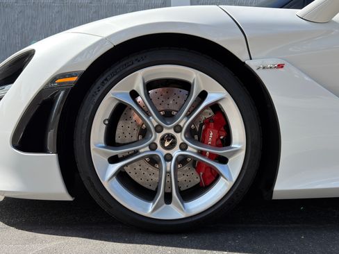 Used 2020 McLaren 720S Coupe 2D image 30