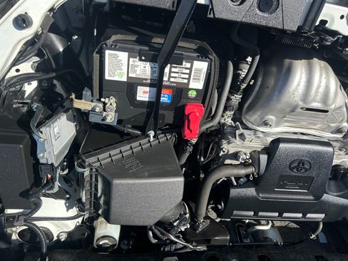 Used 2018 Toyota RAV4 LE w/ All Weather Liner Package FWD image 14