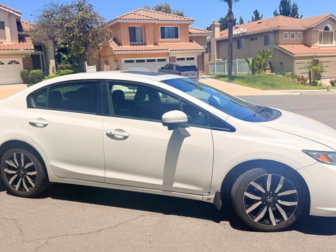 Used 2015 Honda Civic EX-L image 4