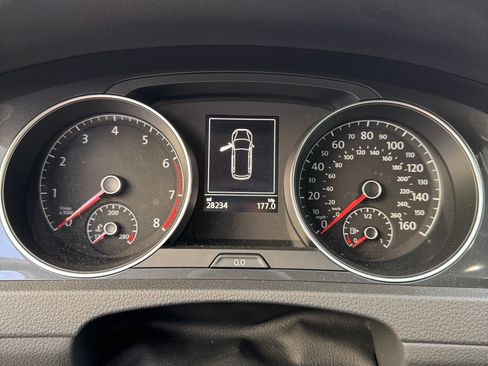 Used 2019 Volkswagen Golf Alltrack SEL image 16