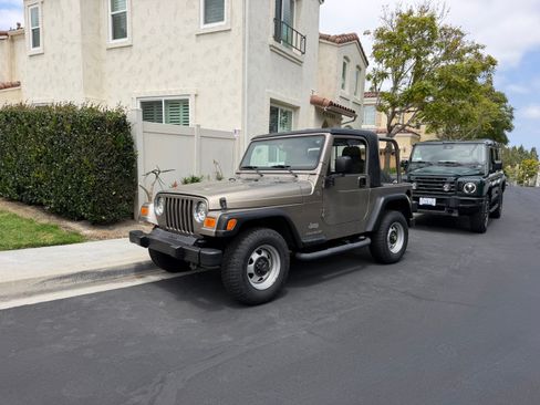 Used 2004 Jeep Wrangler SE AWD/4WD image 2