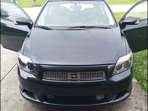 Used 2006 Scion tC FWD image 2