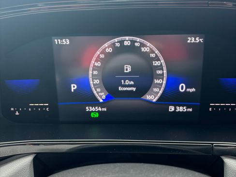 Used 2022 Volkswagen Taos S image 6