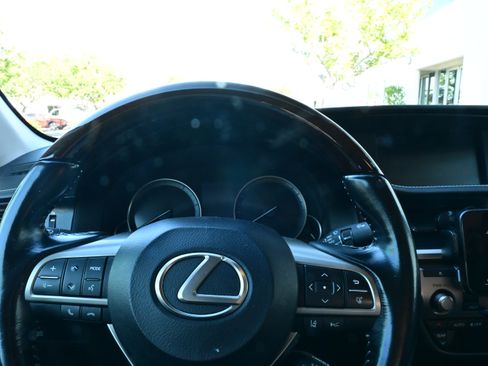 Used 2017 Lexus ES 300h 300h Sedan 4D image 10