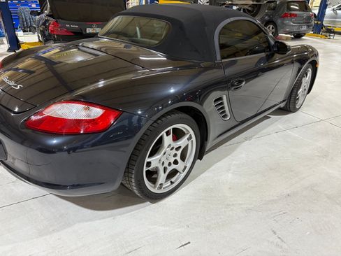 Used 2005 Porsche Boxster S image 10