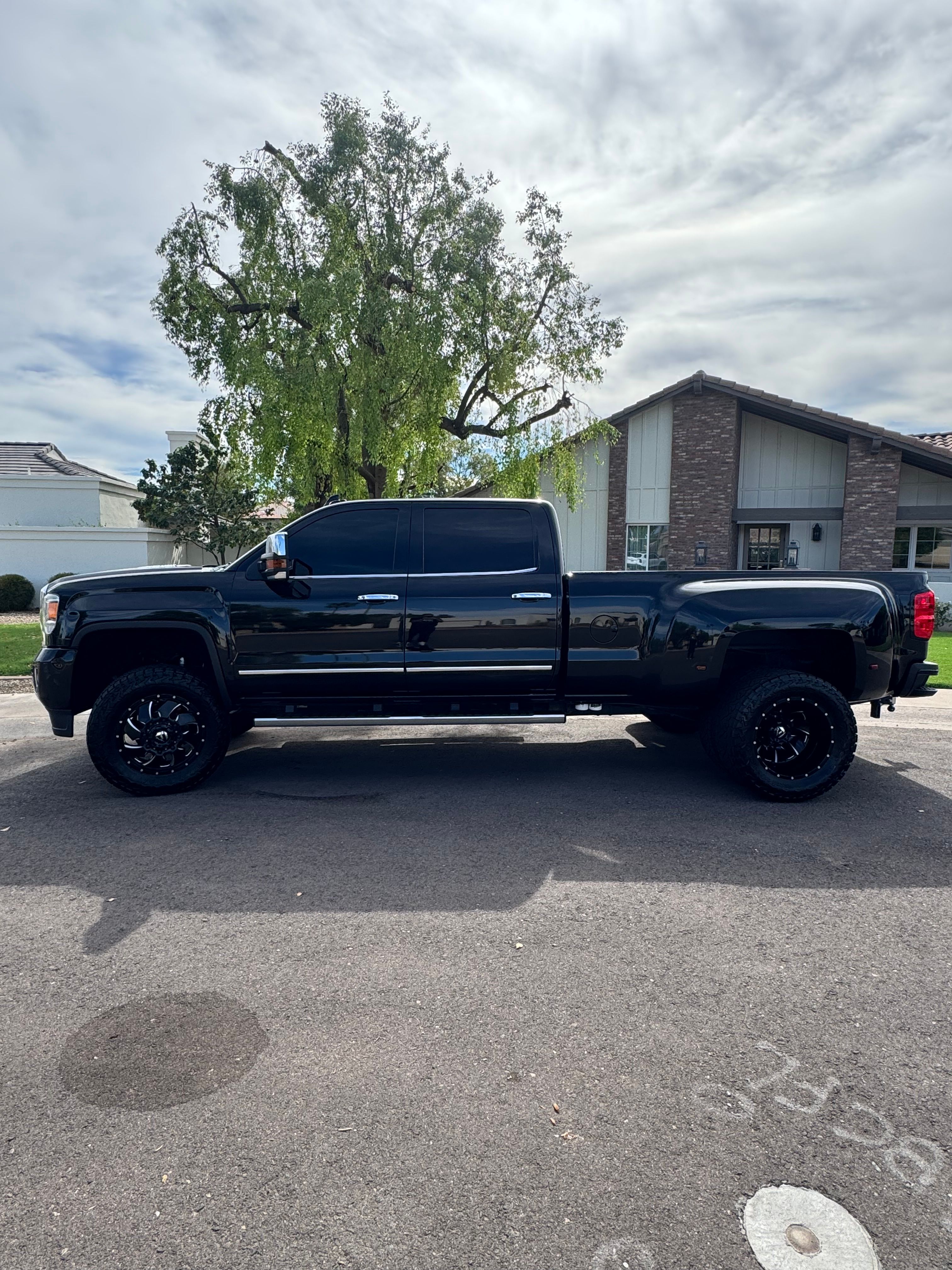 Used 2015 GMC Sierra 3500 Denali w/ Duramax Plus Package AWD/4WD image 2