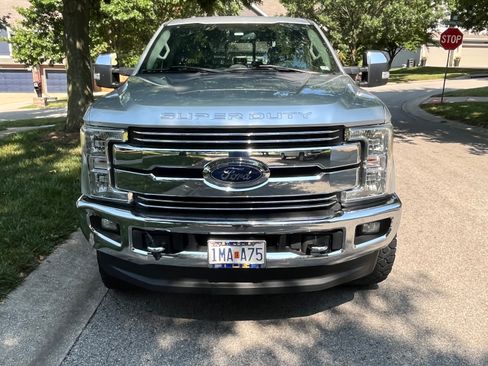 Used 2018 Ford F250 Lariat w/ Chrome Package AWD/4WD image 2