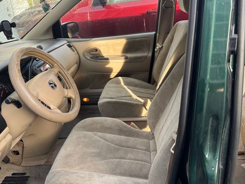 Used 2003 MAZDA MPV LX image 10