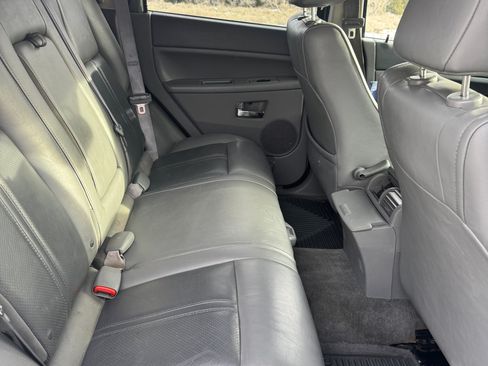 Used 2005 Jeep Grand Cherokee Limited image 13