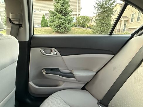 Used 2014 Honda Civic LX image 17
