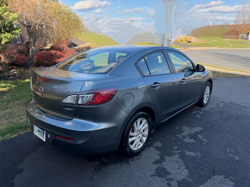 Used 2012 MAZDA MAZDA3 i Touring image 4