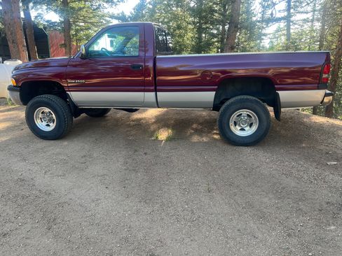 Used 1995 Dodge Ram 2500 Truck 4x4 Regular Cab image 2