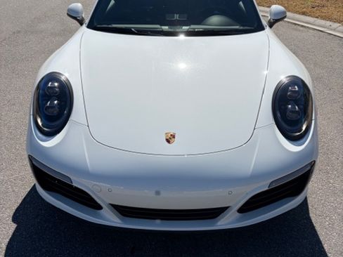 Used 2019 Porsche 911 Carrera image 4