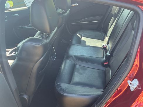 Used 2021 Dodge Charger SXT w/ Leather Interior Group RWD image 4