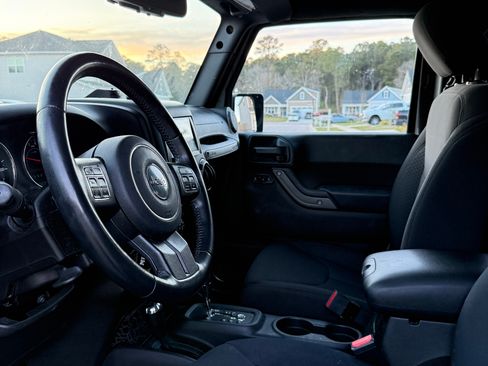 Used 2017 Jeep Wrangler Unlimited Sport w/ Quick Order Package 24S image 13