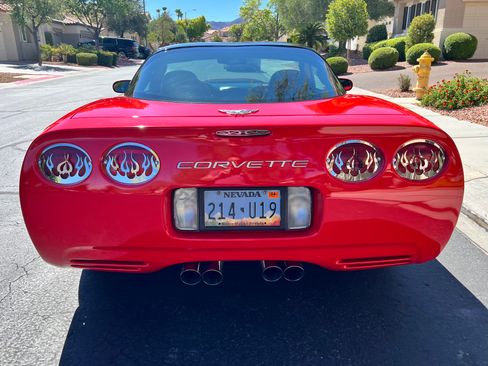 Used 2003 Chevrolet Corvette Coupe RWD image 6