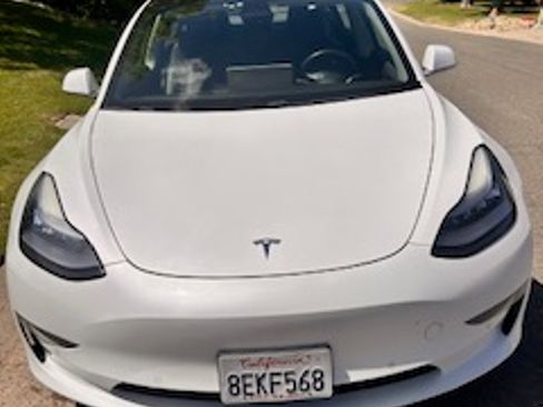 Used 2018 Tesla Model 3 Long Range image 2