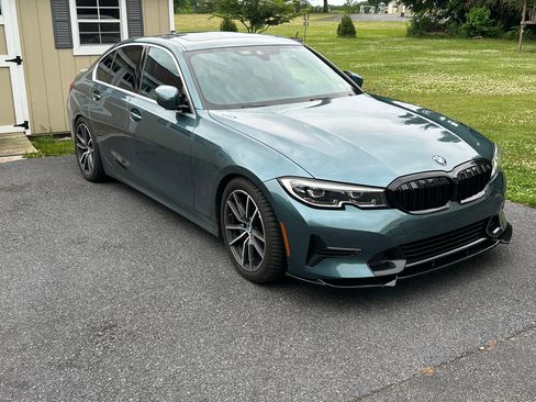 Used 2020 BMW 330i xDrive Sedan w/ Convenience Package AWD/4WD image 2