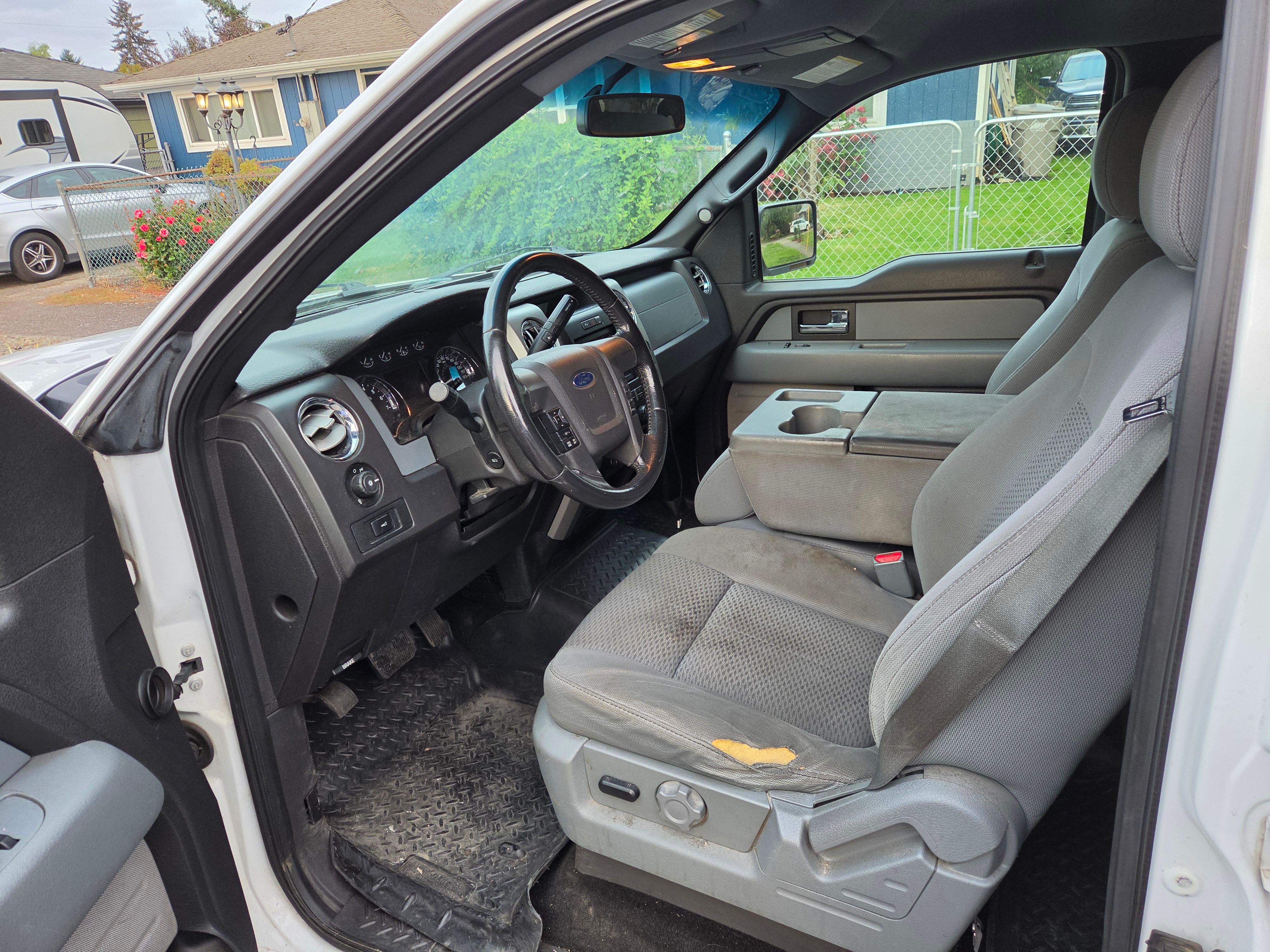 Used 2012 Ford F150 XLT w/ XLT Chrome Pkg AWD/4WD image 9