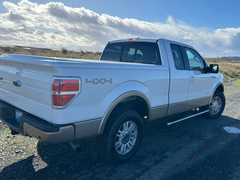Used 2014 Ford F150 Lariat w/ Equipment Group 501A Mid image 5