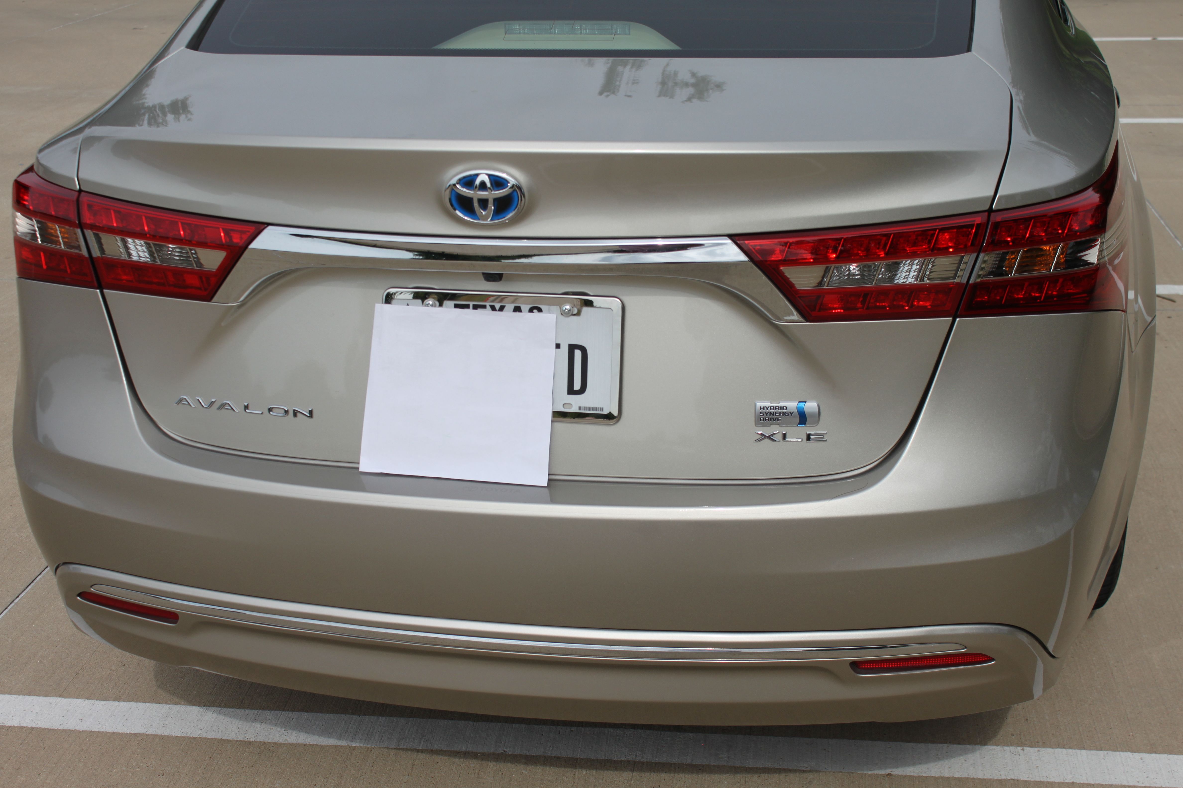 Used 2018 Toyota Avalon XLE Premium FWD image 12