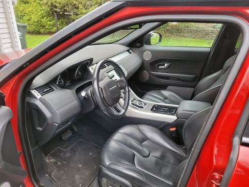 Used 2015 Land Rover Range Rover Evoque Pure Plus image 9