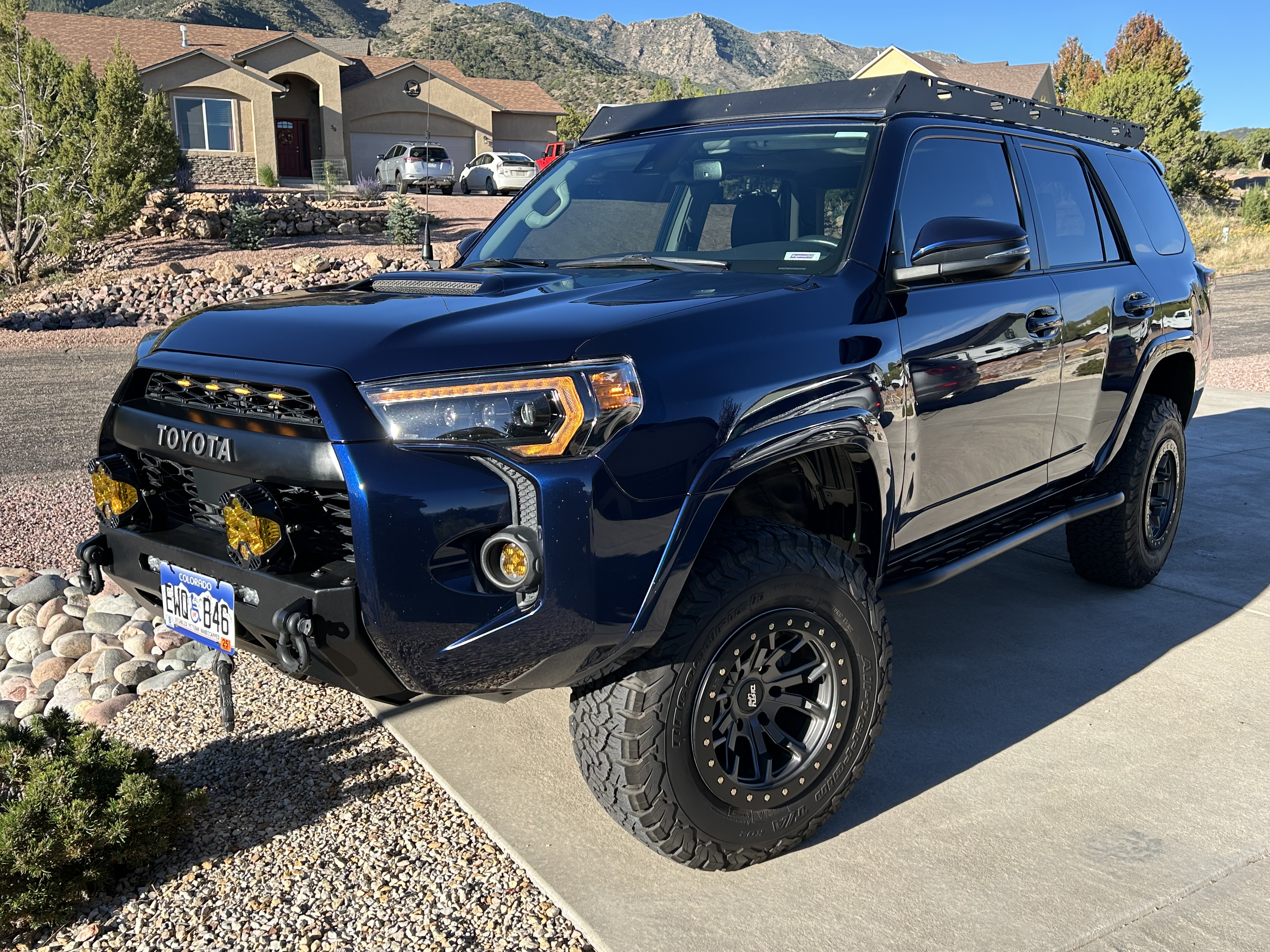 Used 2021 Toyota 4Runner TRD Off-Road Premium w/ Moonroof Package AWD/4WD image 1